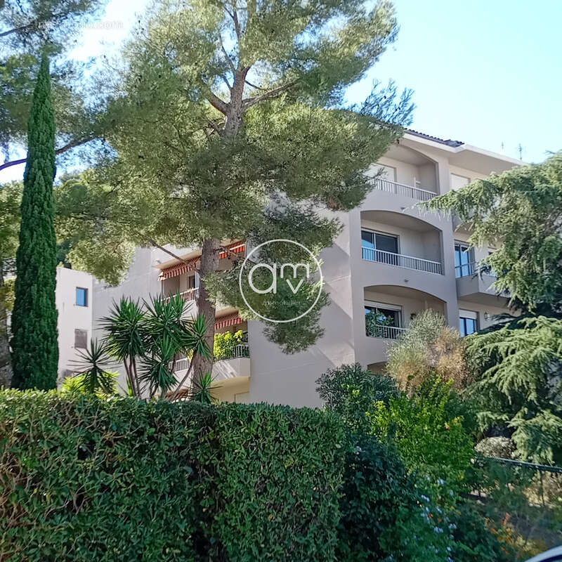 Appartement à HYERES