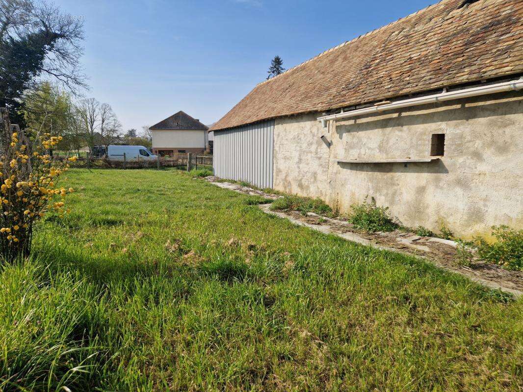 Maison à FATINES