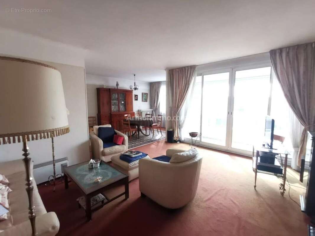 Appartement à NOGENT-SUR-MARNE