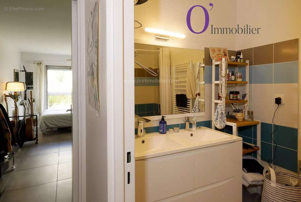 Appartement à PARIS-20E