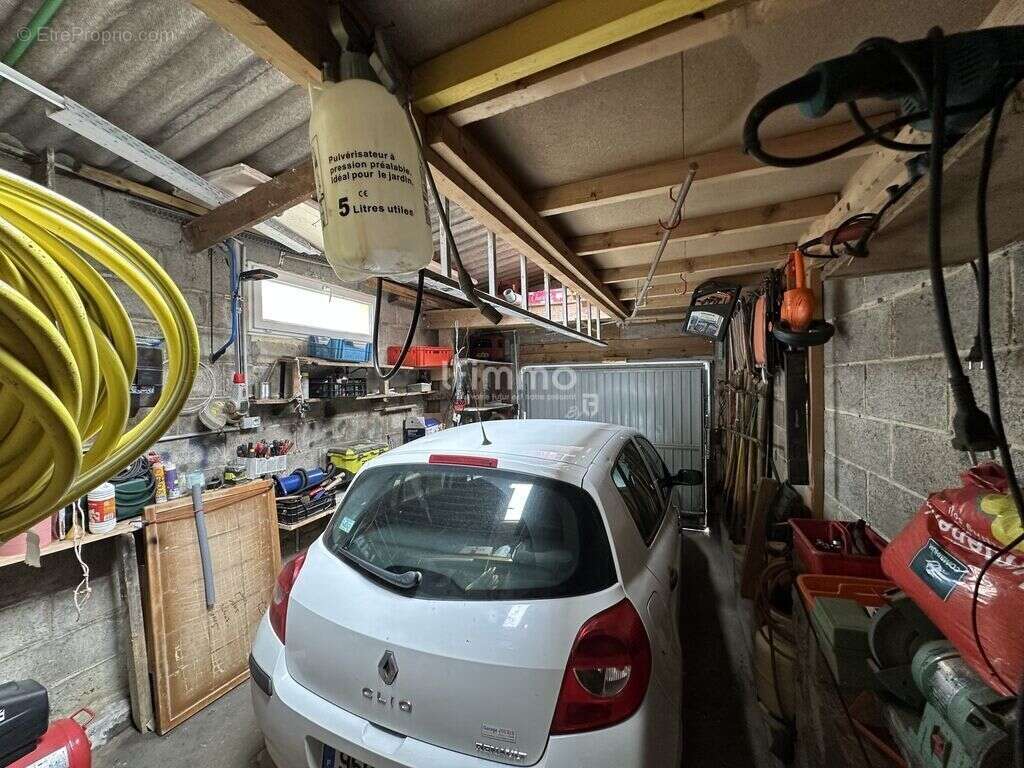 Maison à SAINT-CLAIR-DE-HALOUZE