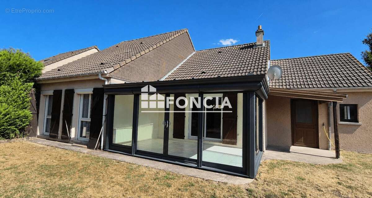 Pavillon individuel avec véranda récente et fort potentiel – Oiry - photo 11