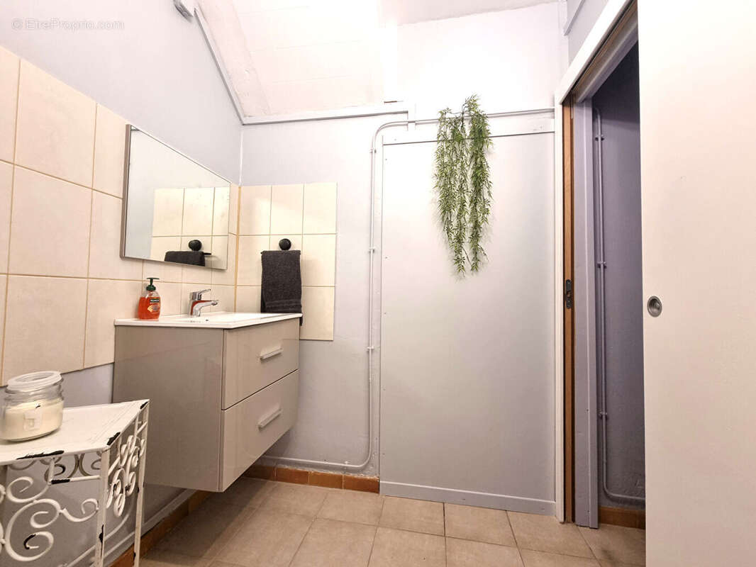 Appartement à SAILLENARD