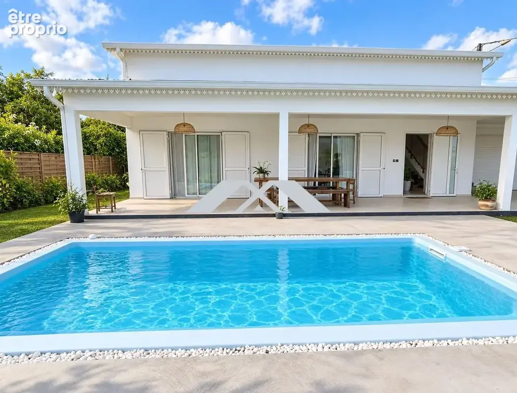 Maison 5 pièces 135 m² à vendre à Saint-Pierre (97410) - photo 3