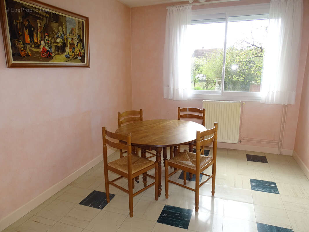 Maison à CHATILLON-SUR-SEINE