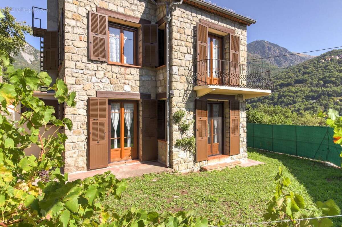 Maison à ROQUEBILLIERE