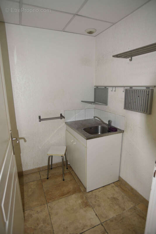 Commerce à MOUANS-SARTOUX