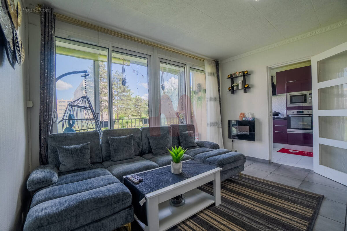 Appartement à BRON