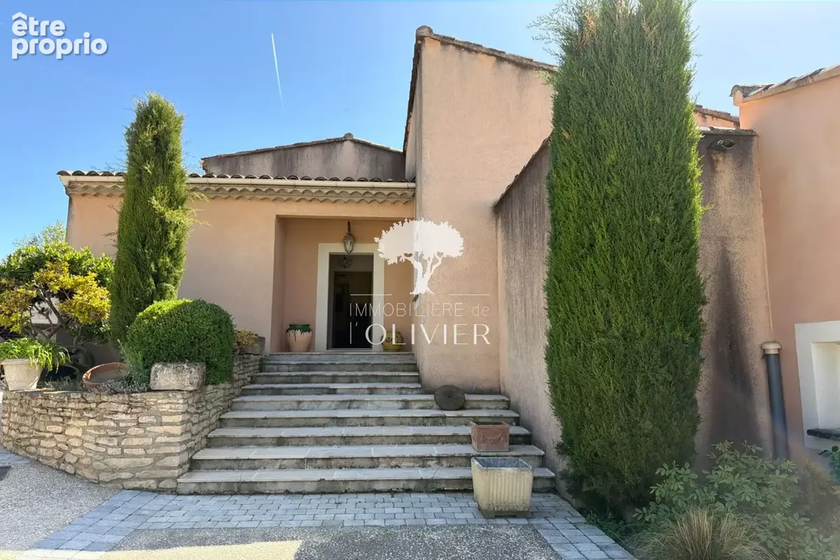Maison 9 pièces 230 m² à vendre à Saignon (84400) - photo 8