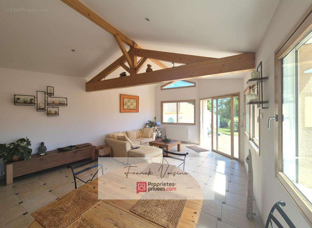 Maison à MOUCHAMPS