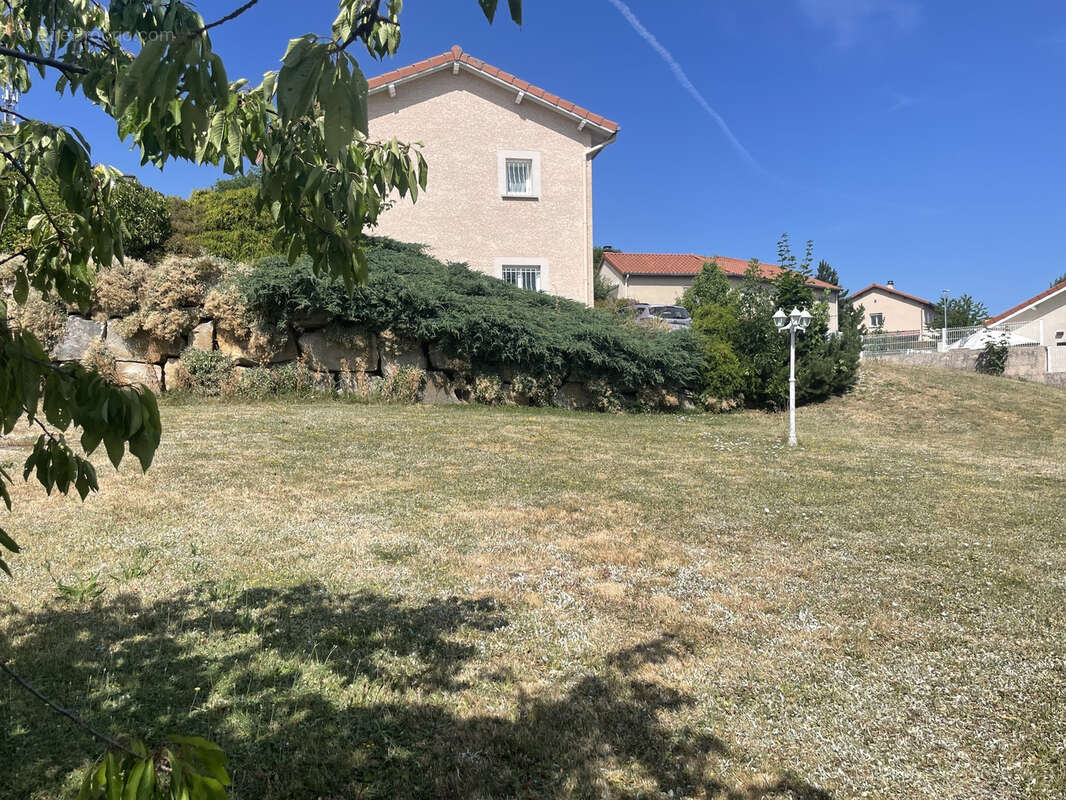 Villa proximite du centre - photo 2
