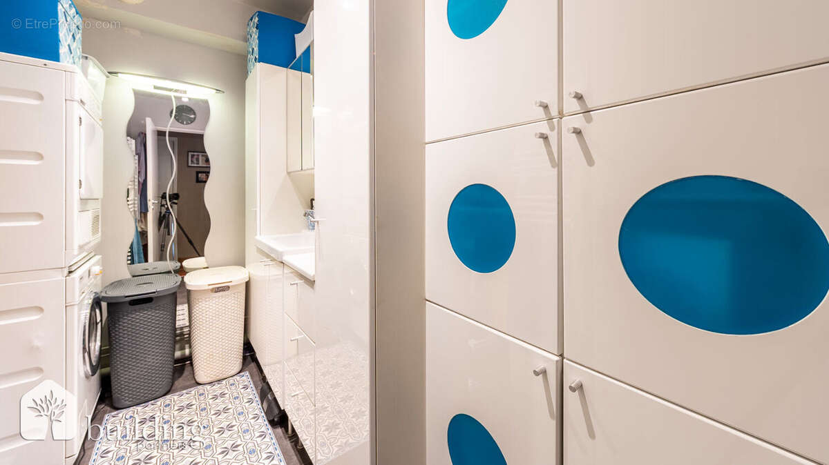 Appartement à PARIS-17E