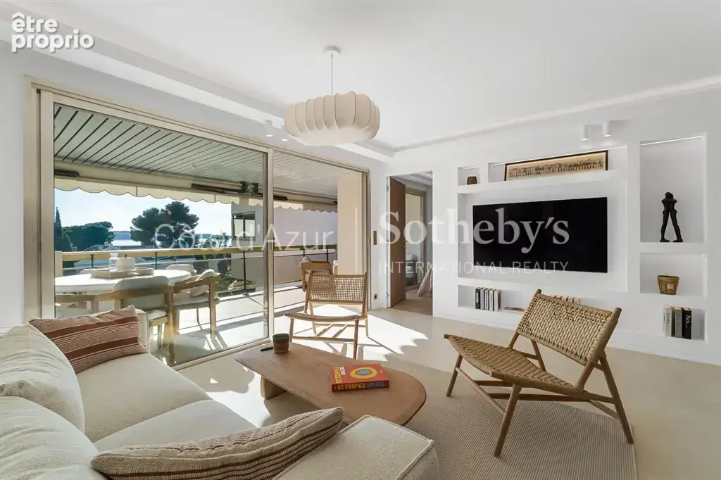 Cannes Palm Beach appartement 4 pièces de 101 m² rénové avec terrasse et vue mer - photo 4