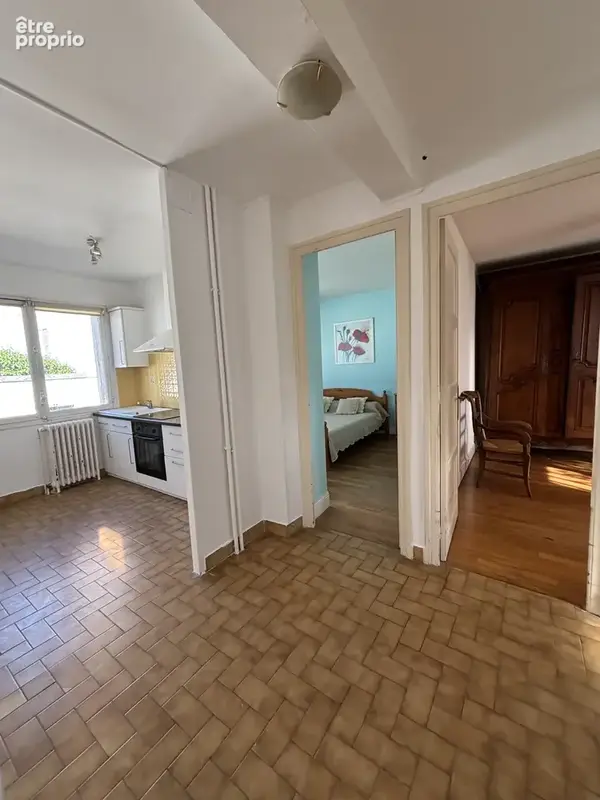 CHATILLON SUR SEINE  : charmante maison de 150m2 ( R+2) avec terrain et garage au centre ville - photo 4