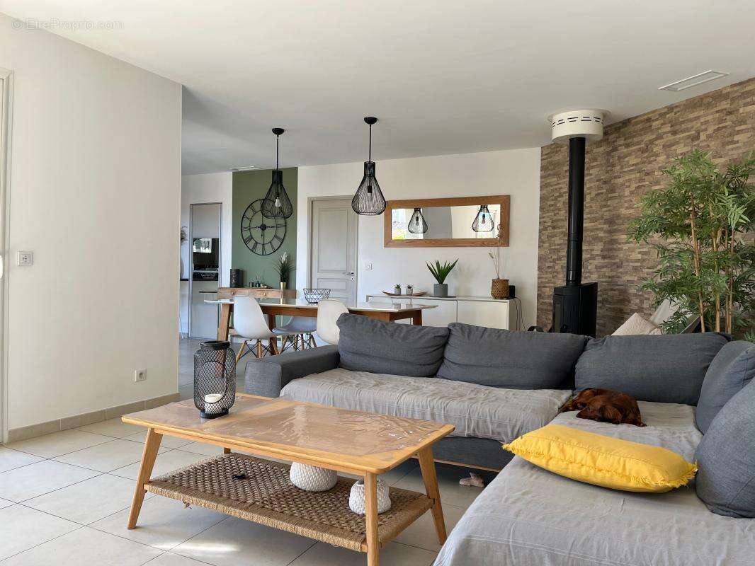 Maison à VILLEVEYRAC