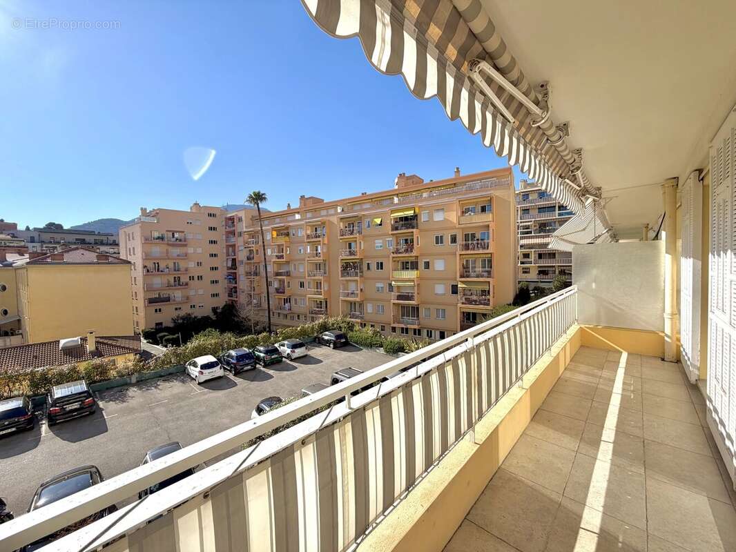 Appartement à MENTON