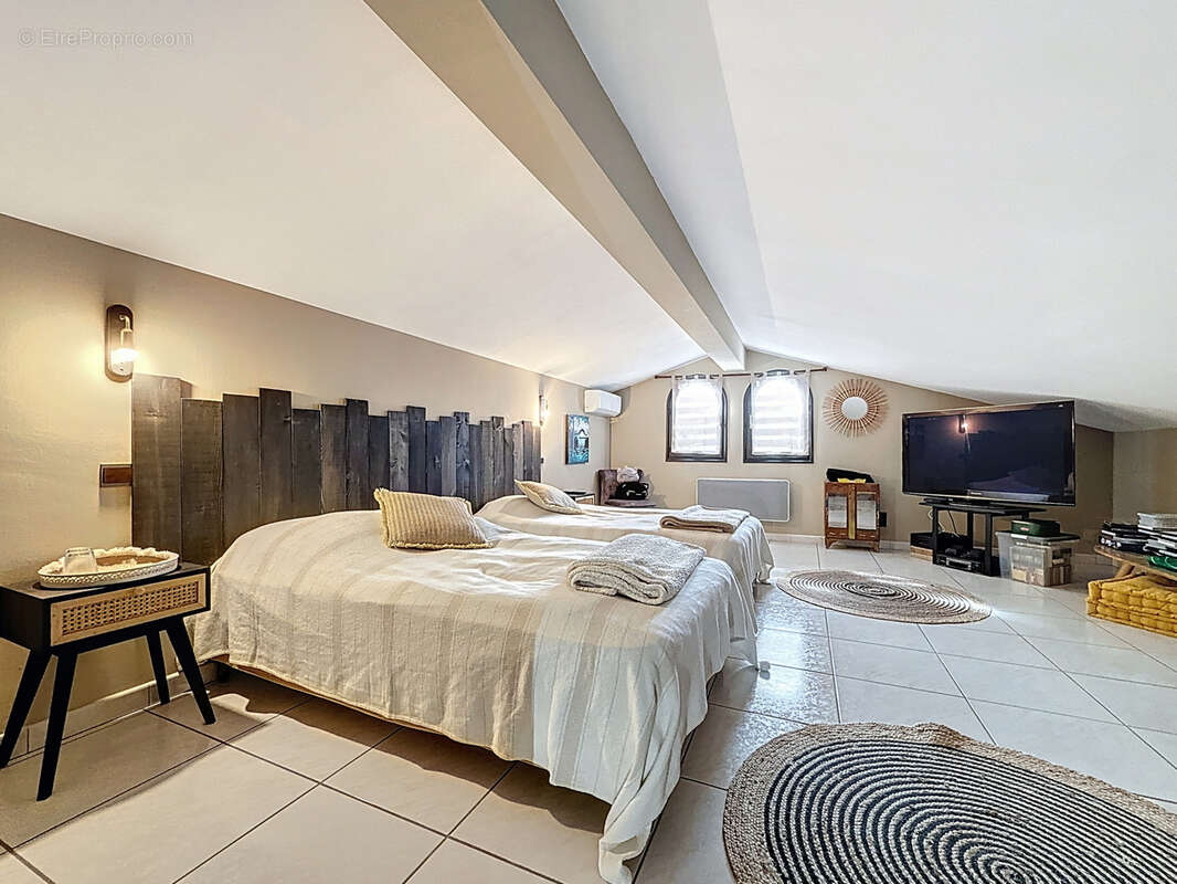 Maison à LATOUR-BAS-ELNE