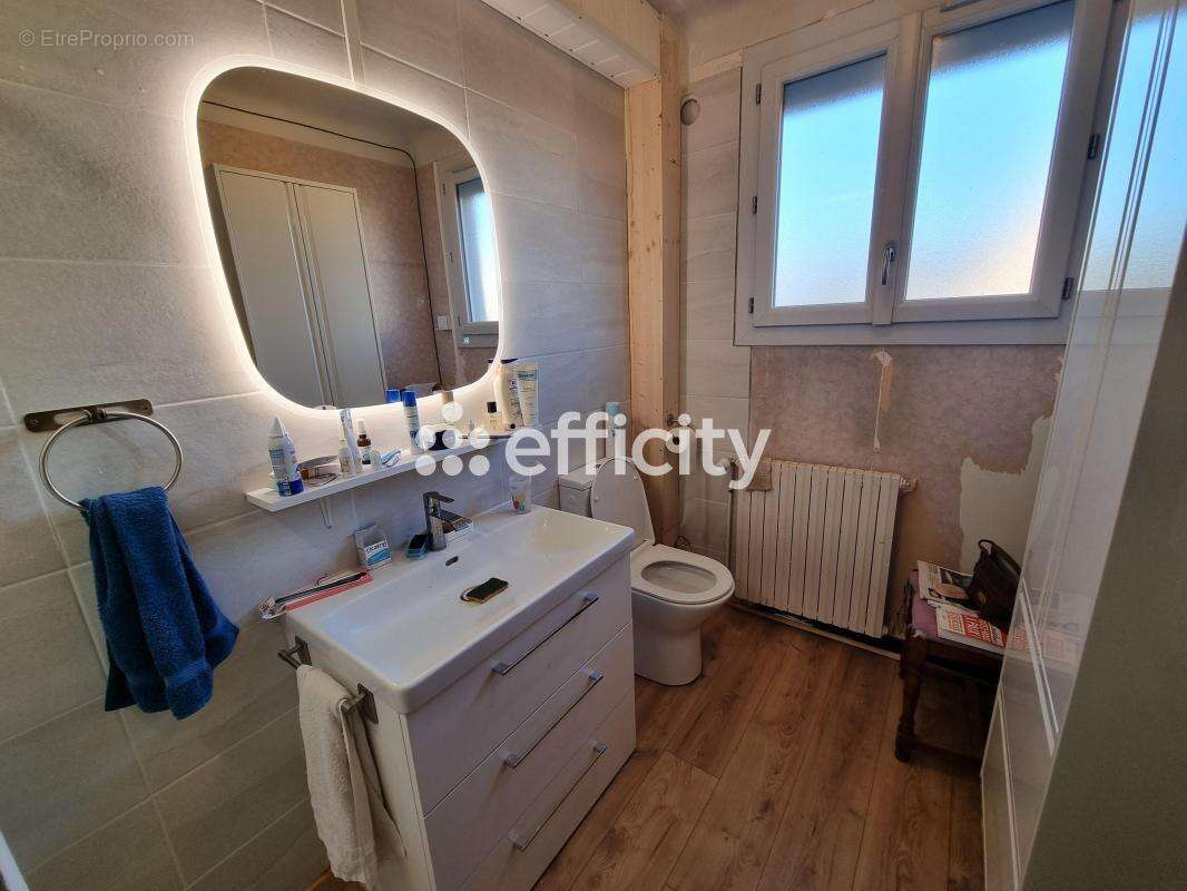 Maison à SAINT-CHELY-D'APCHER