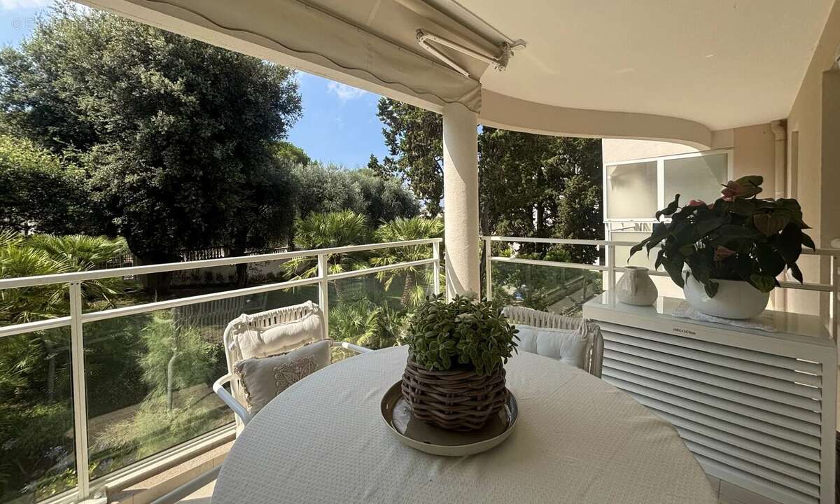 EXCLUSIVITÉ CANNES - 2P avec terrasse et garage - photo 2
