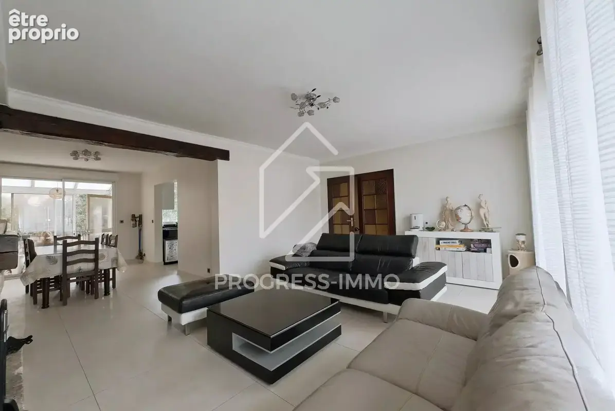 Maison familiale de 170m² sur 532m² terrain à - photo 5