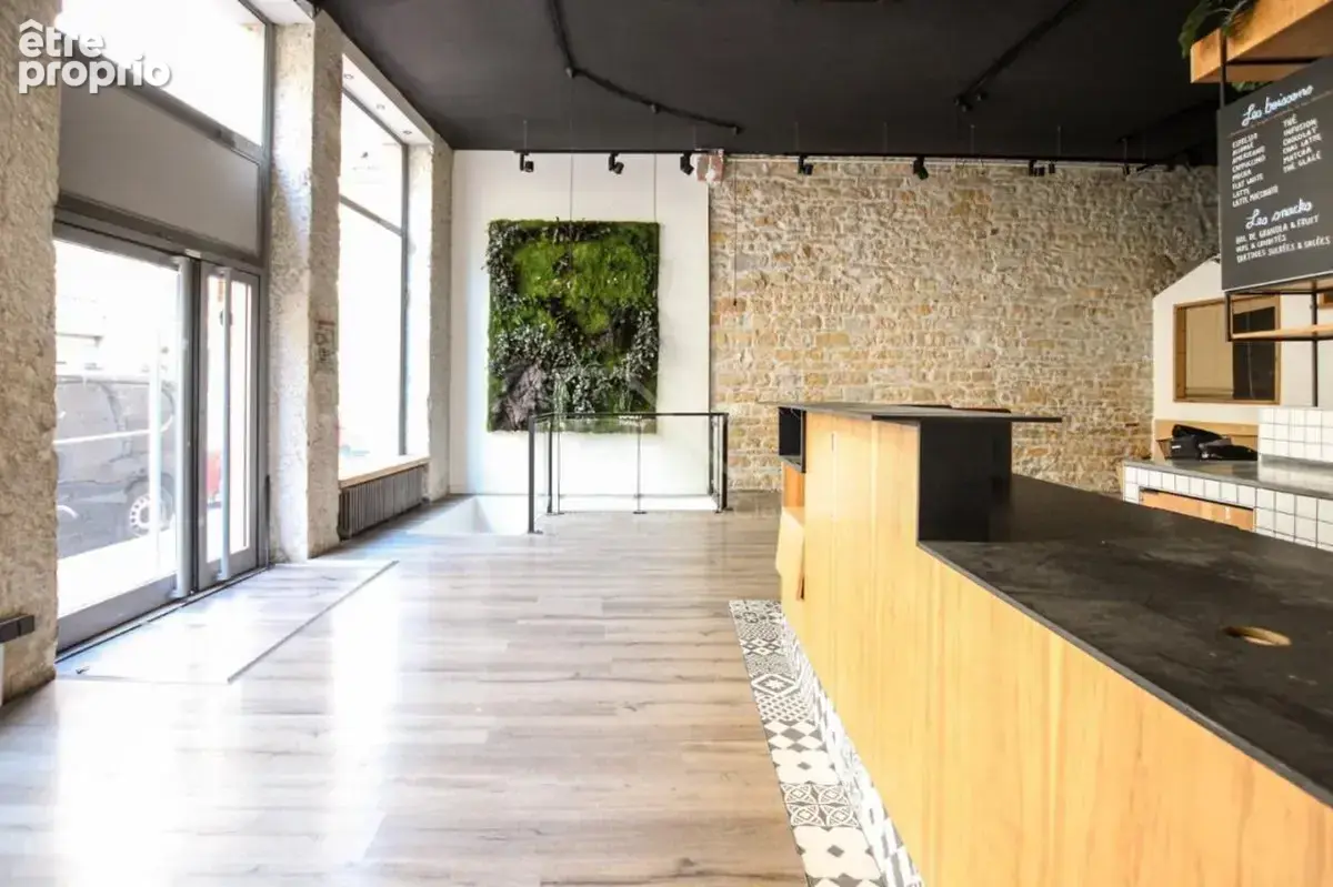 Local commercial de 156 m² - photo 5
