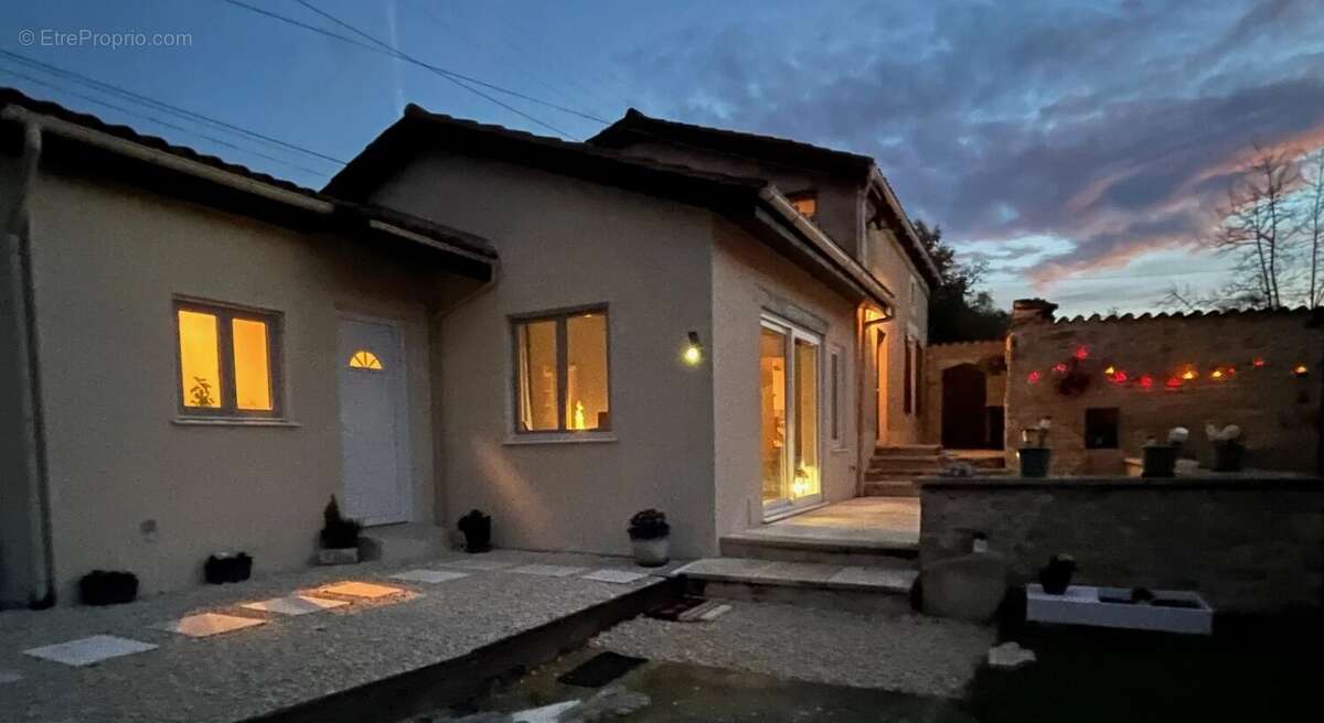 Maison à SAINT-FRAIGNE