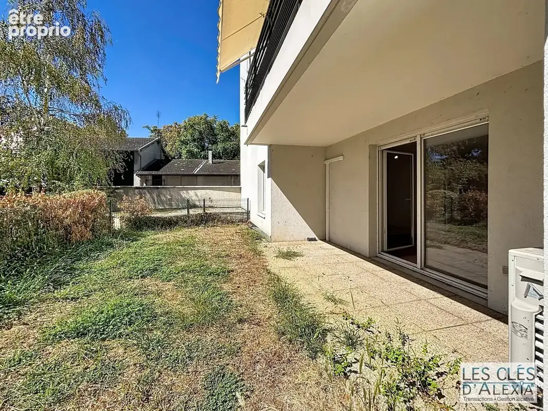 VAULX-EN-VELIN – T4 de 89,33 m² avec terrasse, jardin privatif et garage double en sus - photo 3