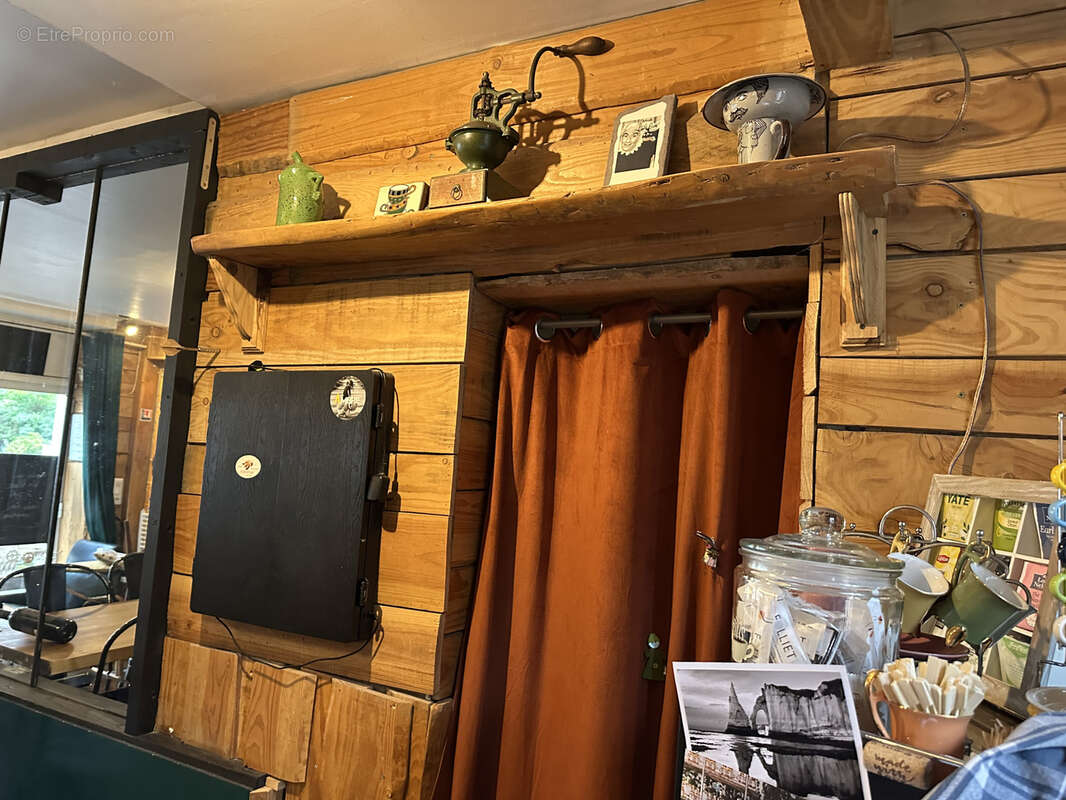 Commerce à CHAMALIERES