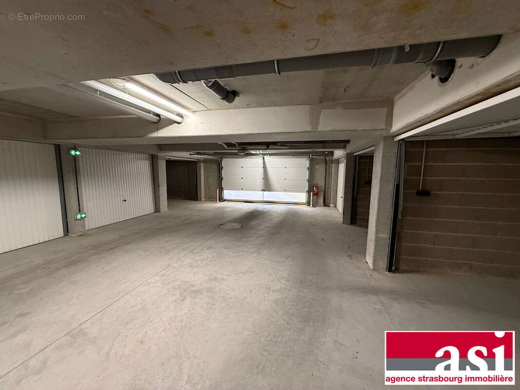 Parking à HOENHEIM