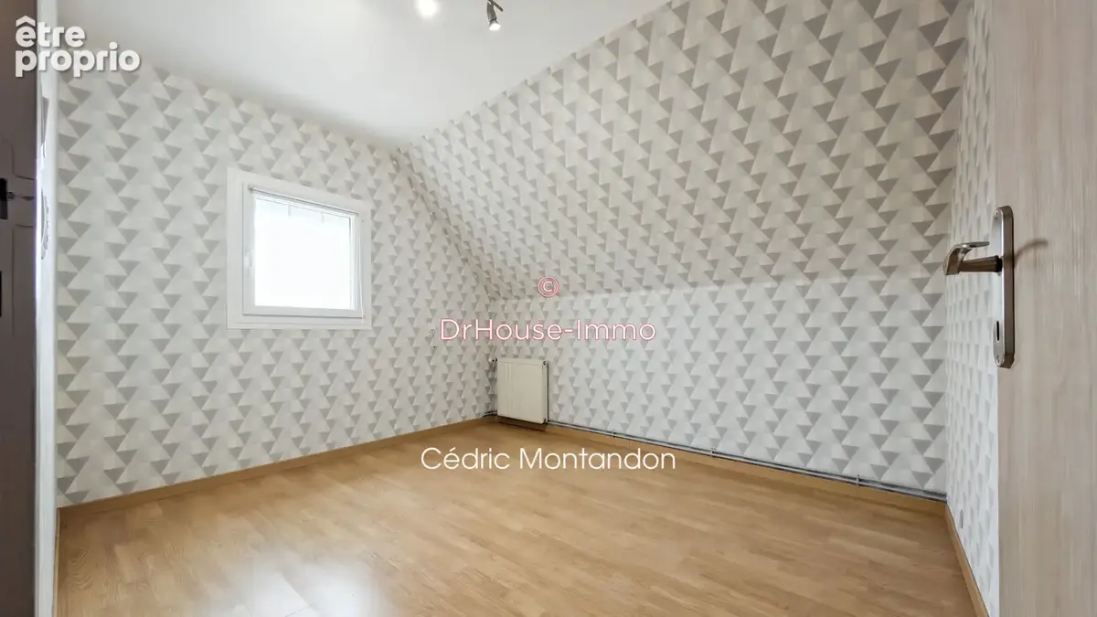 Maison 104 m² à Creully  - photo 13