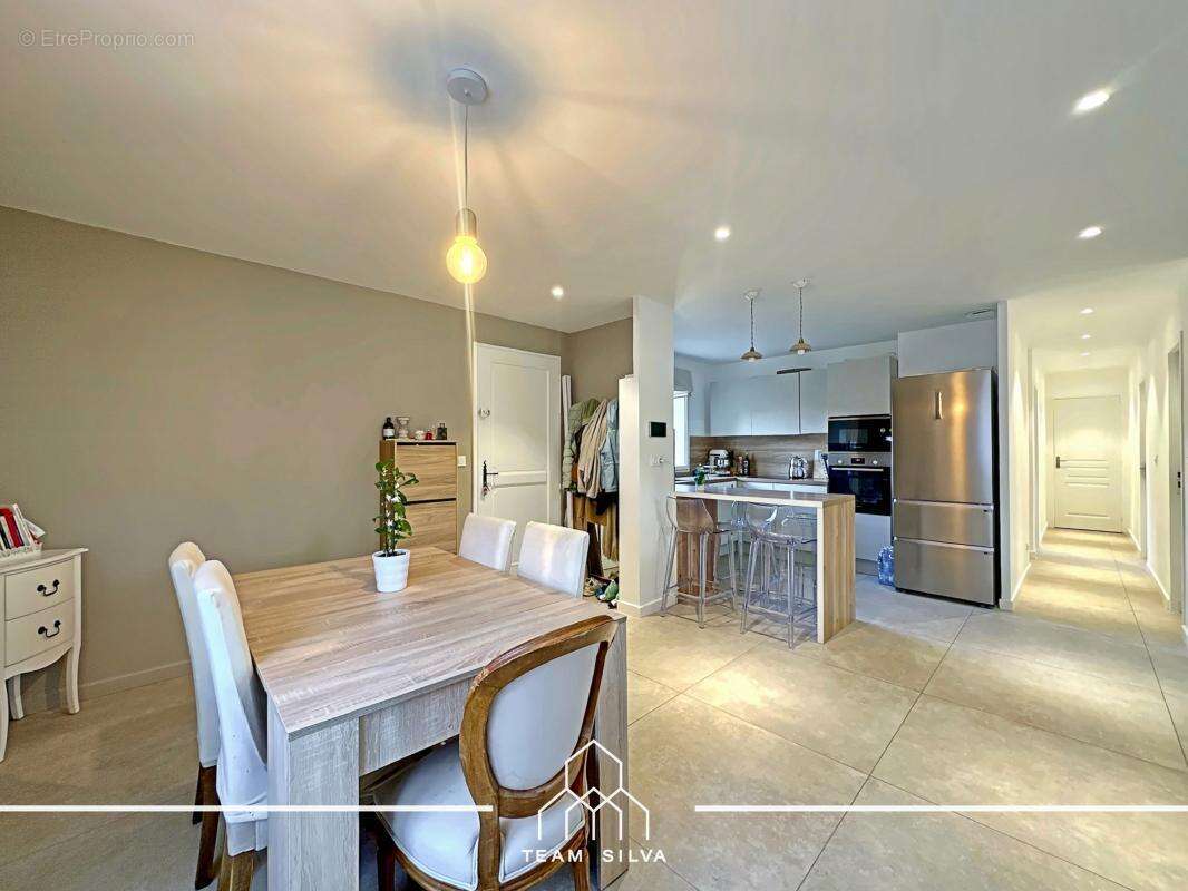 Maison à SAINT-GENIS-LAVAL