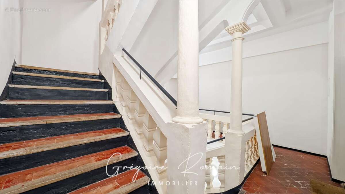 Appartement à SAINT-CHAMAS