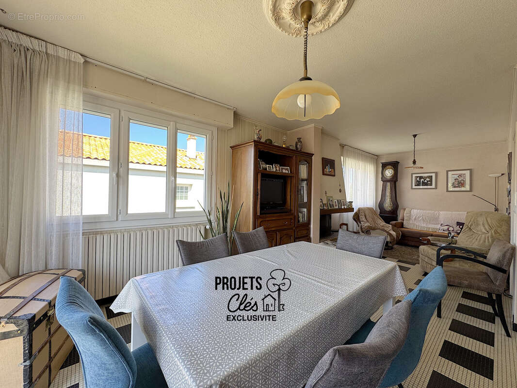 Maison à LE GIROUARD