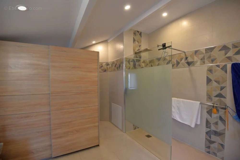 Maison à MONTAUROUX