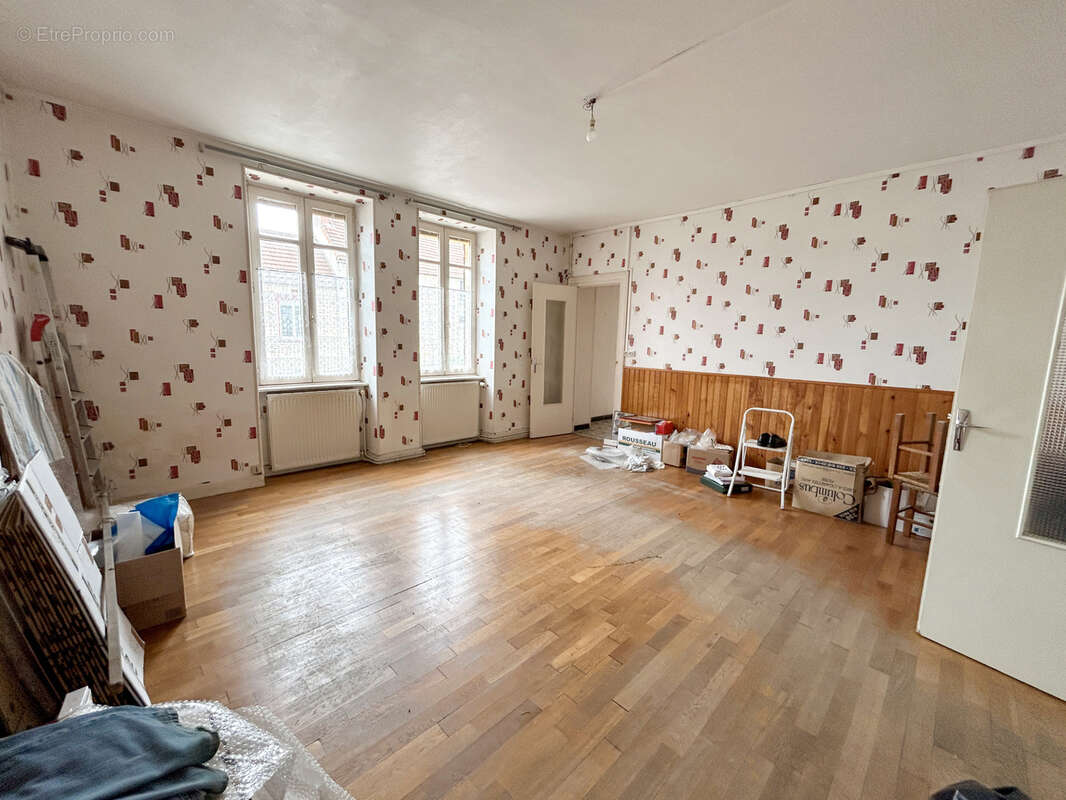 Maison à BEZENET