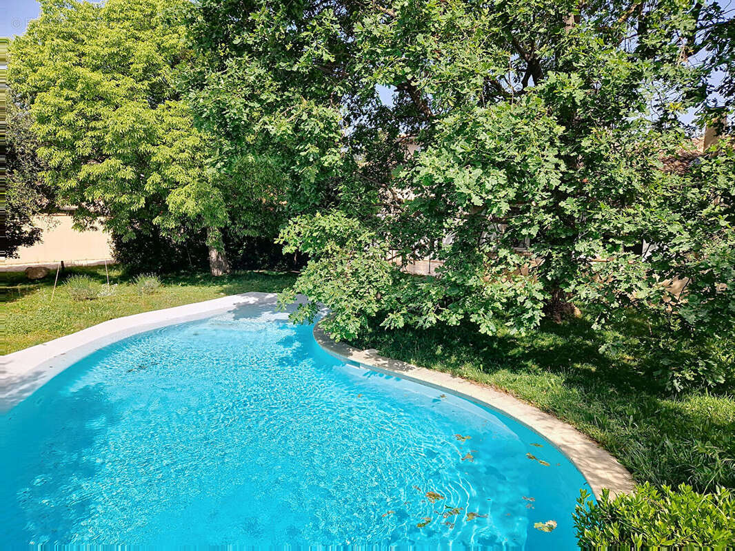 Maison à VILLENEUVE-LES-AVIGNON