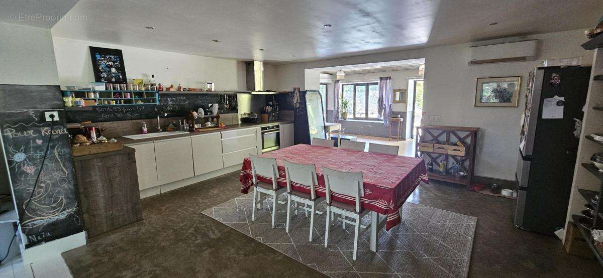 Maison 278 m² à Durfort-Et-Saint-Martin-De-Sossenac  - photo 8