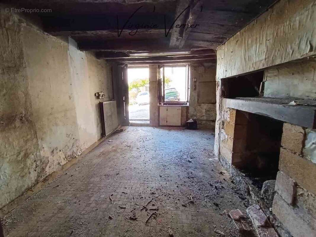 Appartement à TERRASSON-LAVILLEDIEU