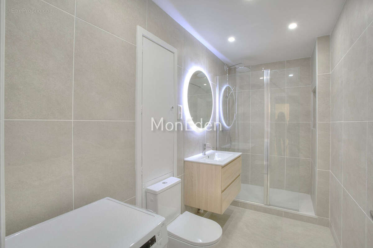 Appartement à PARIS-15E