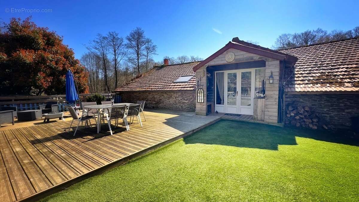 Maison à MOUTIER-MALCARD