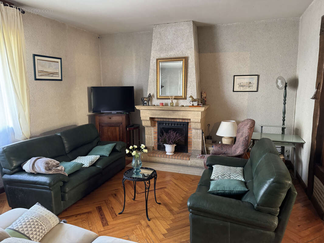 Maison à CASTELJALOUX