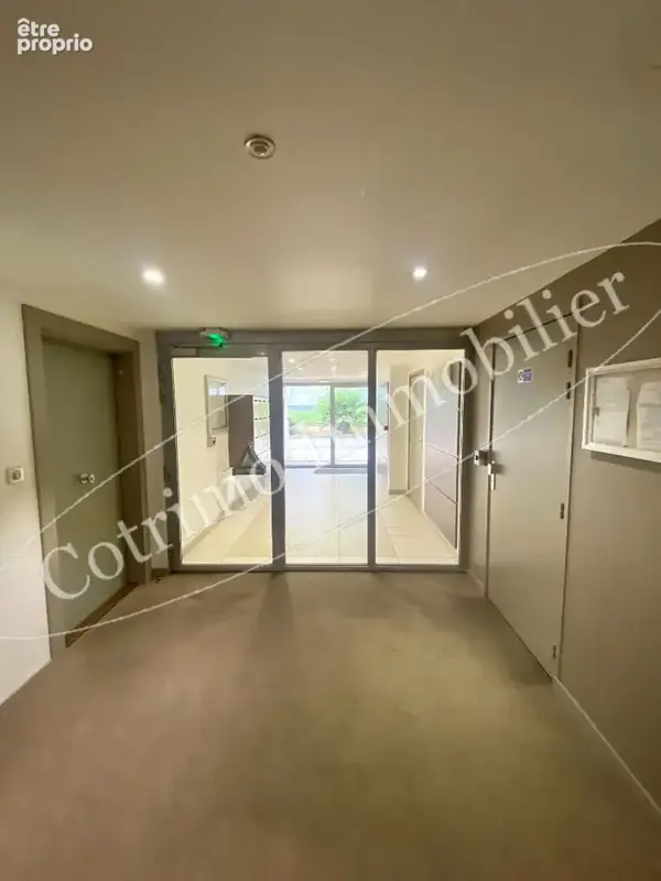 BRON  appartement T2 42m²+Balcon+garage - photo 6