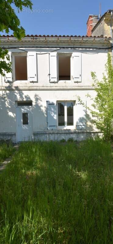 Maison à SAINT-SEURIN-SUR-L&#039;ISLE