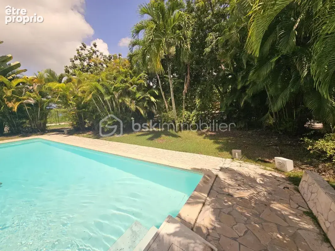 Maison  226 m2 avec pisicine et terrain 3000 m2 - photo 20