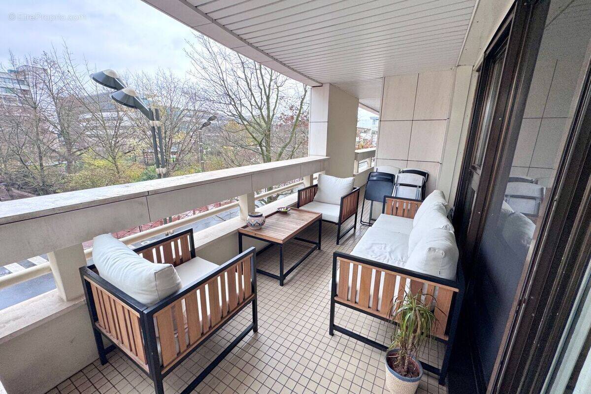 Appartement à LEVALLOIS-PERRET