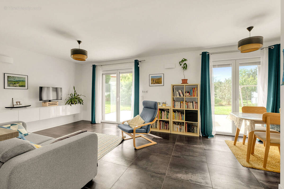 Maison à SAINT-JEAN