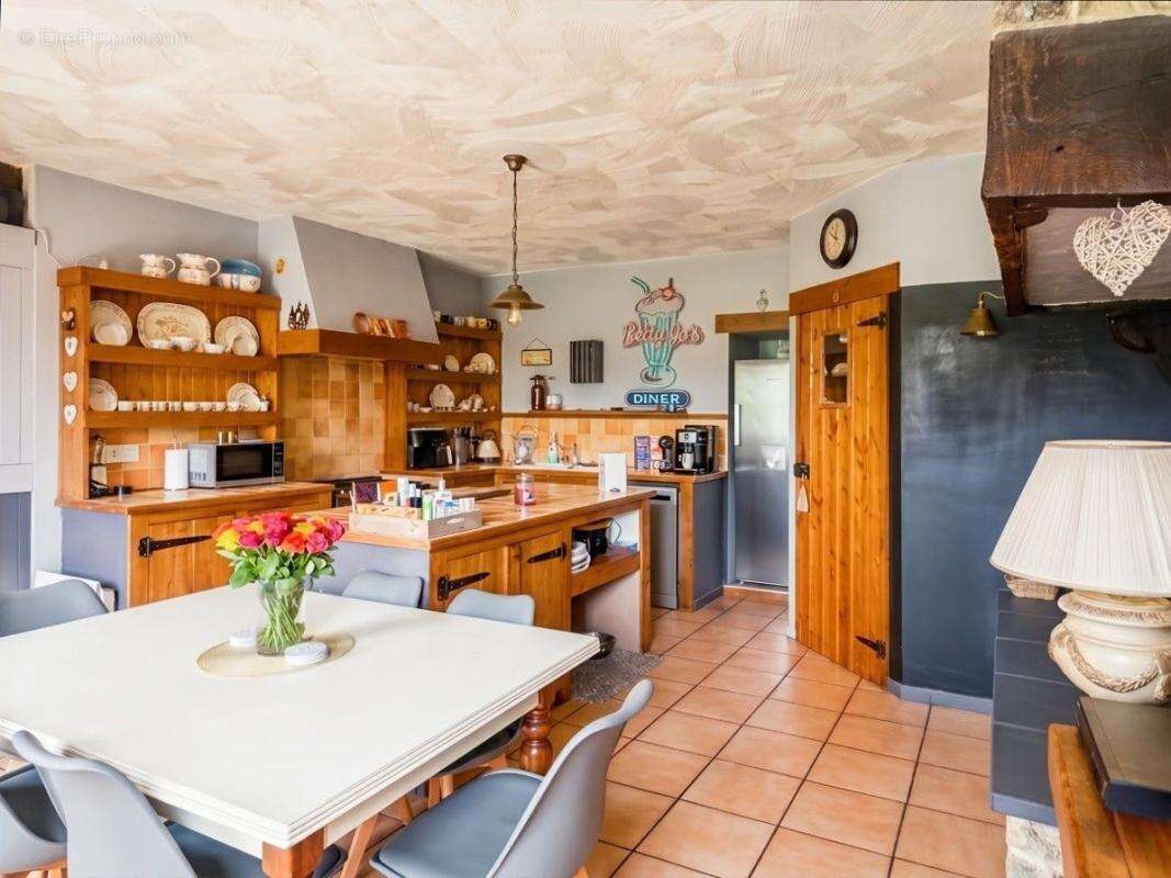Maison à MARTIGNE-FERCHAUD