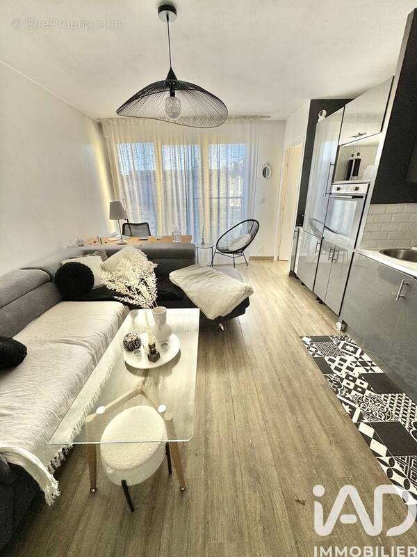 Photo 1 - Appartement à LE PLESSIS-BOUCHARD