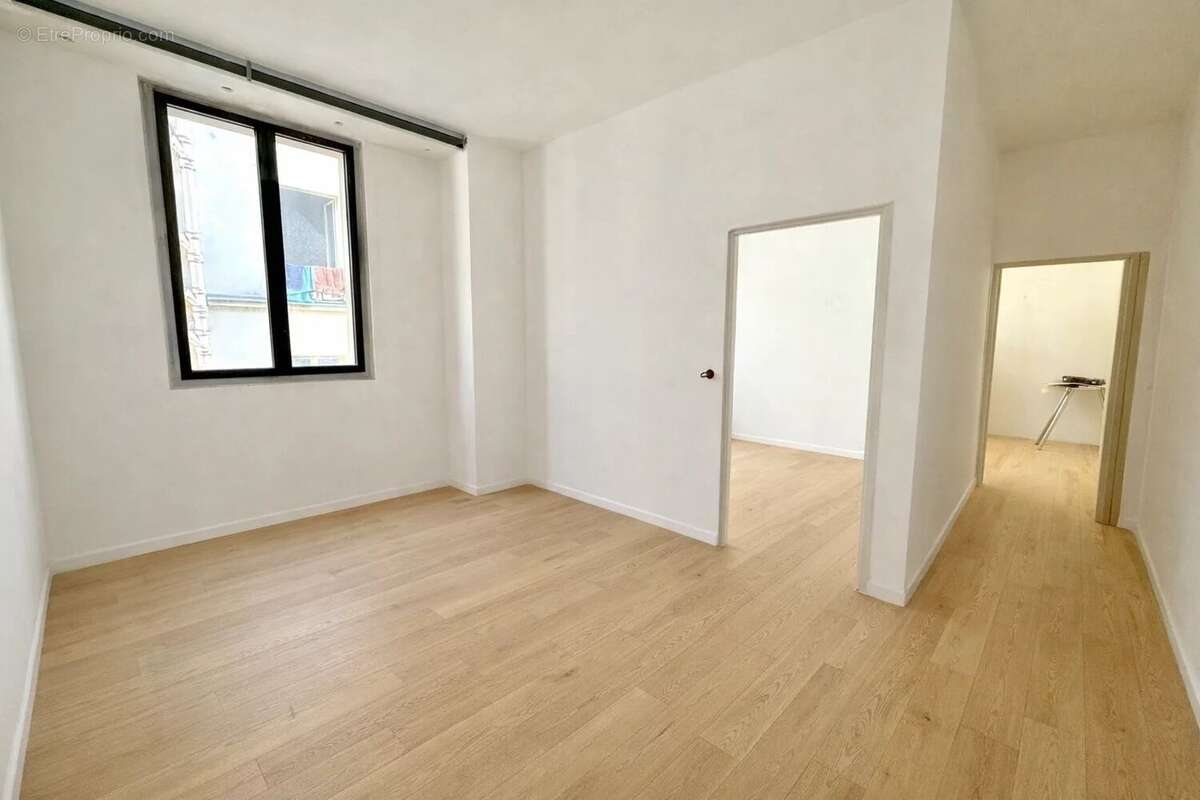 Commerce à PARIS-12E