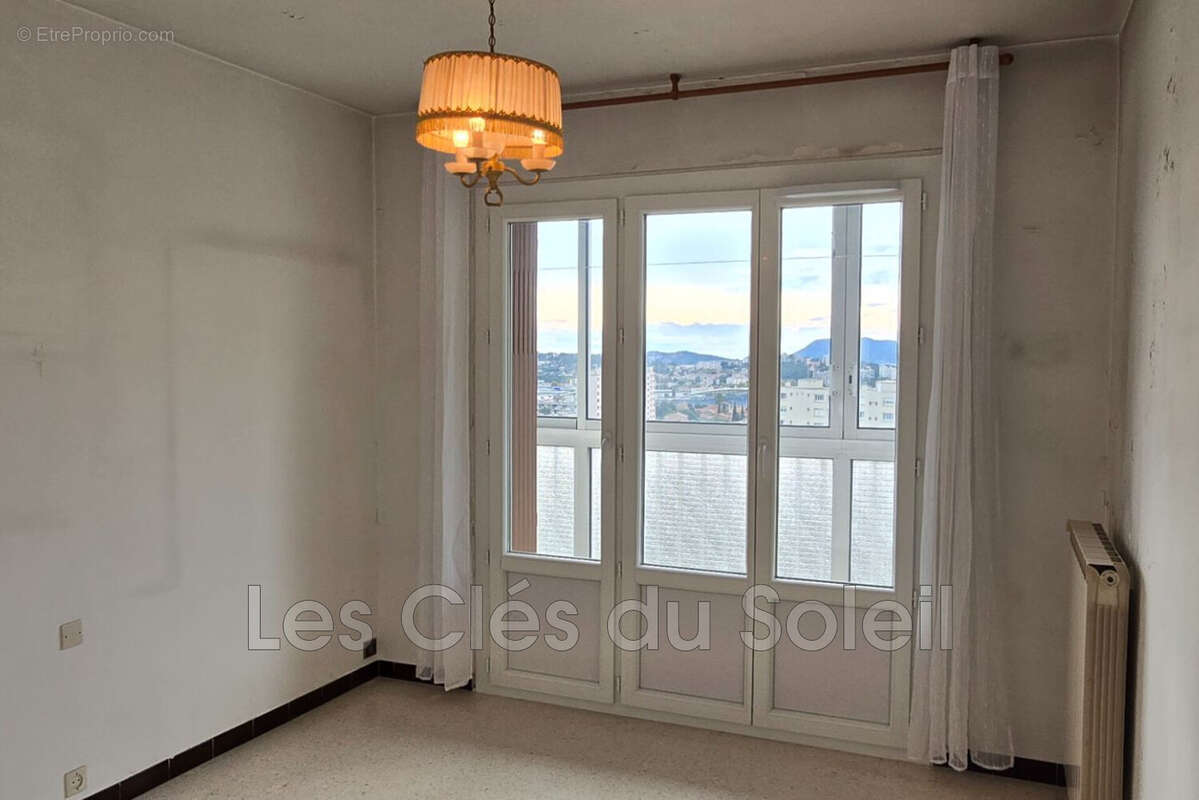 Appartement à LA VALETTE-DU-VAR